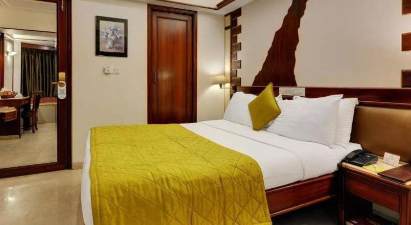 Hotel The Infinity Near Delhi Airport นิวเดลี ภายนอก รูปภาพ