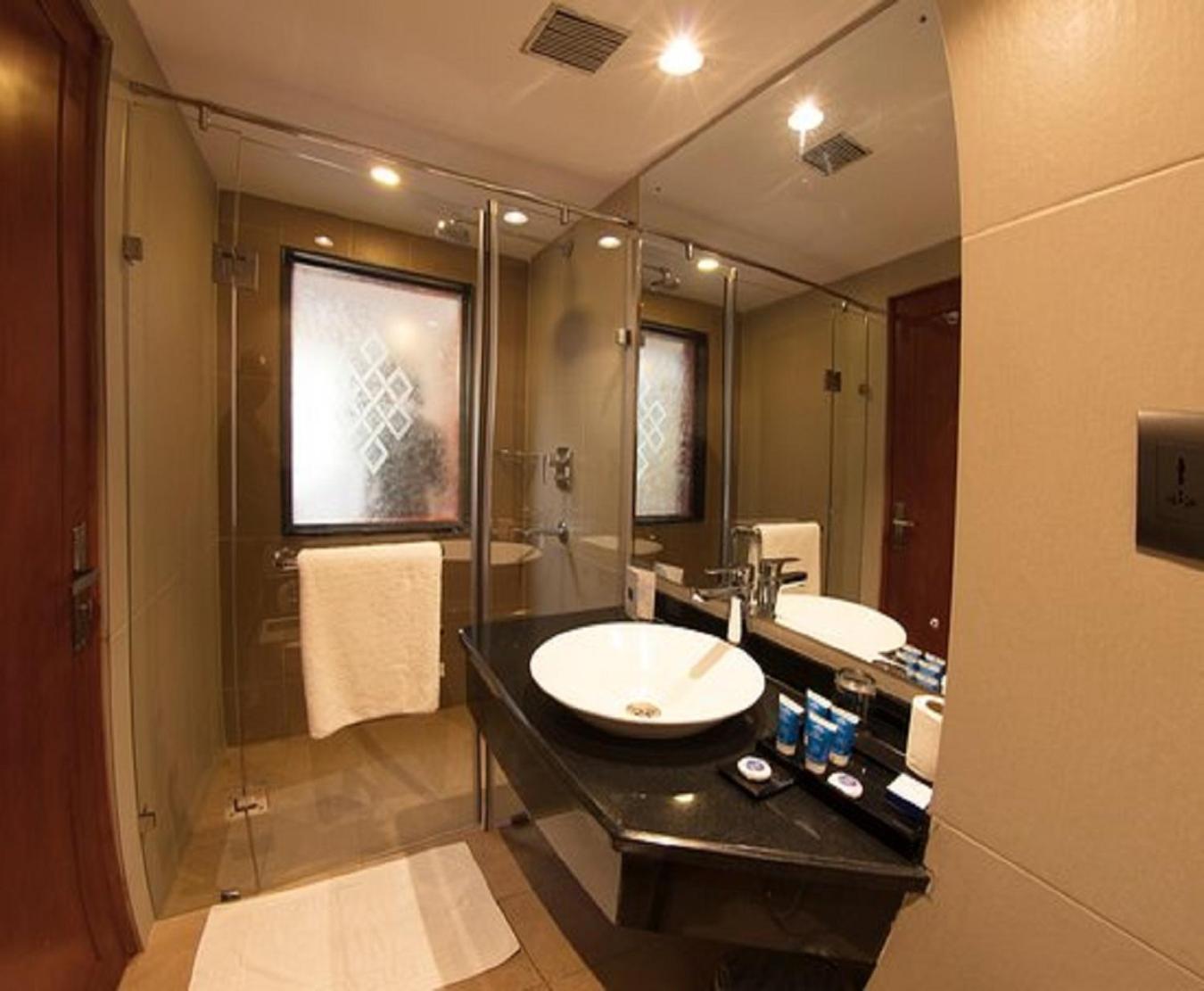 Hotel The Infinity Near Delhi Airport นิวเดลี ภายนอก รูปภาพ